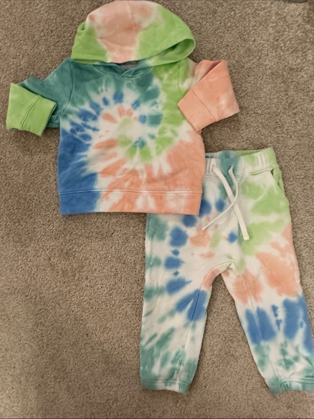 Old Navy Tie-Dye Hoodie & Jogger Set in Blue, Green, Peach, White